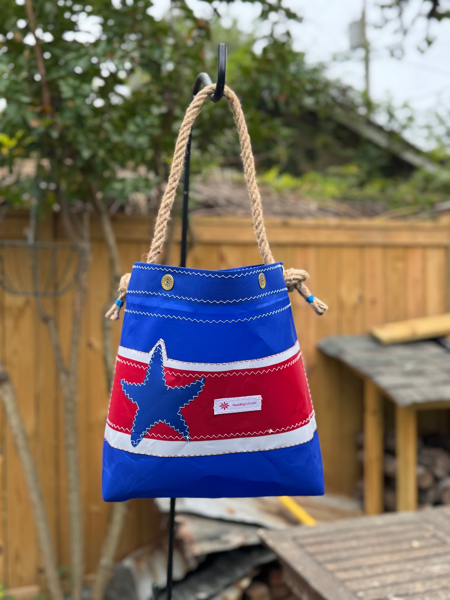 Shell’s Sailcloth Bucket