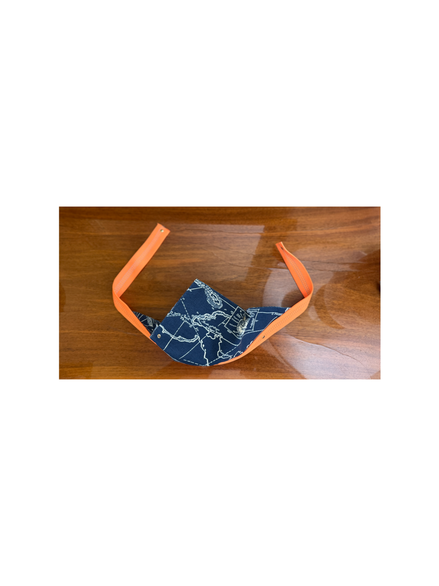 The Skipper Scarf in South Seas (Bambino)
