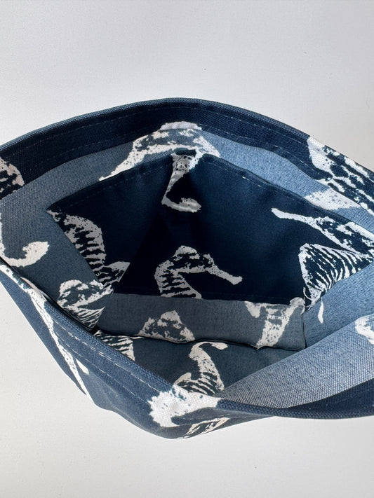 Itty Bitty Ditty Seahorsey