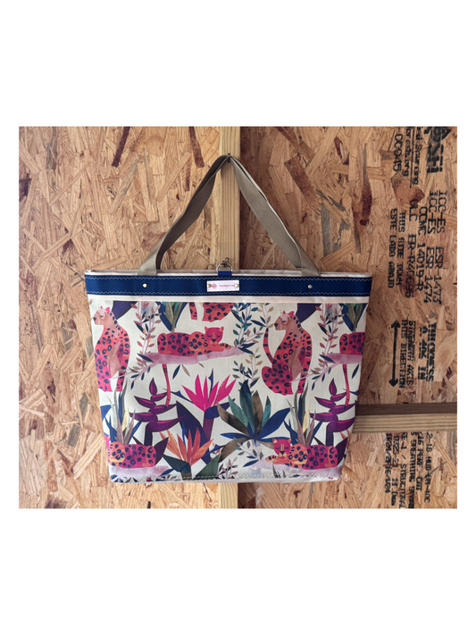 The Classic Tote (Cool Cats)