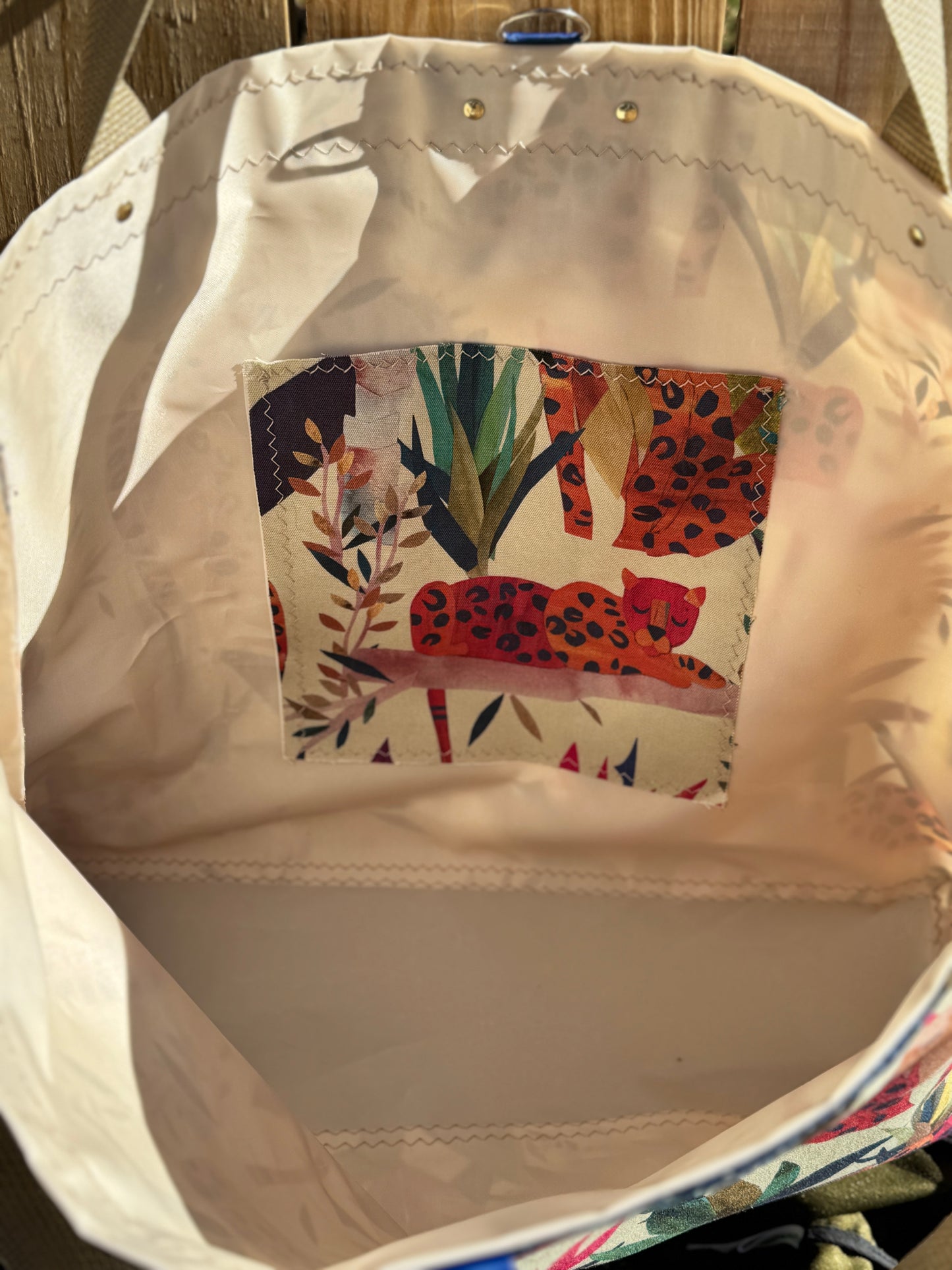 The Classic Tote (Cool Cats)