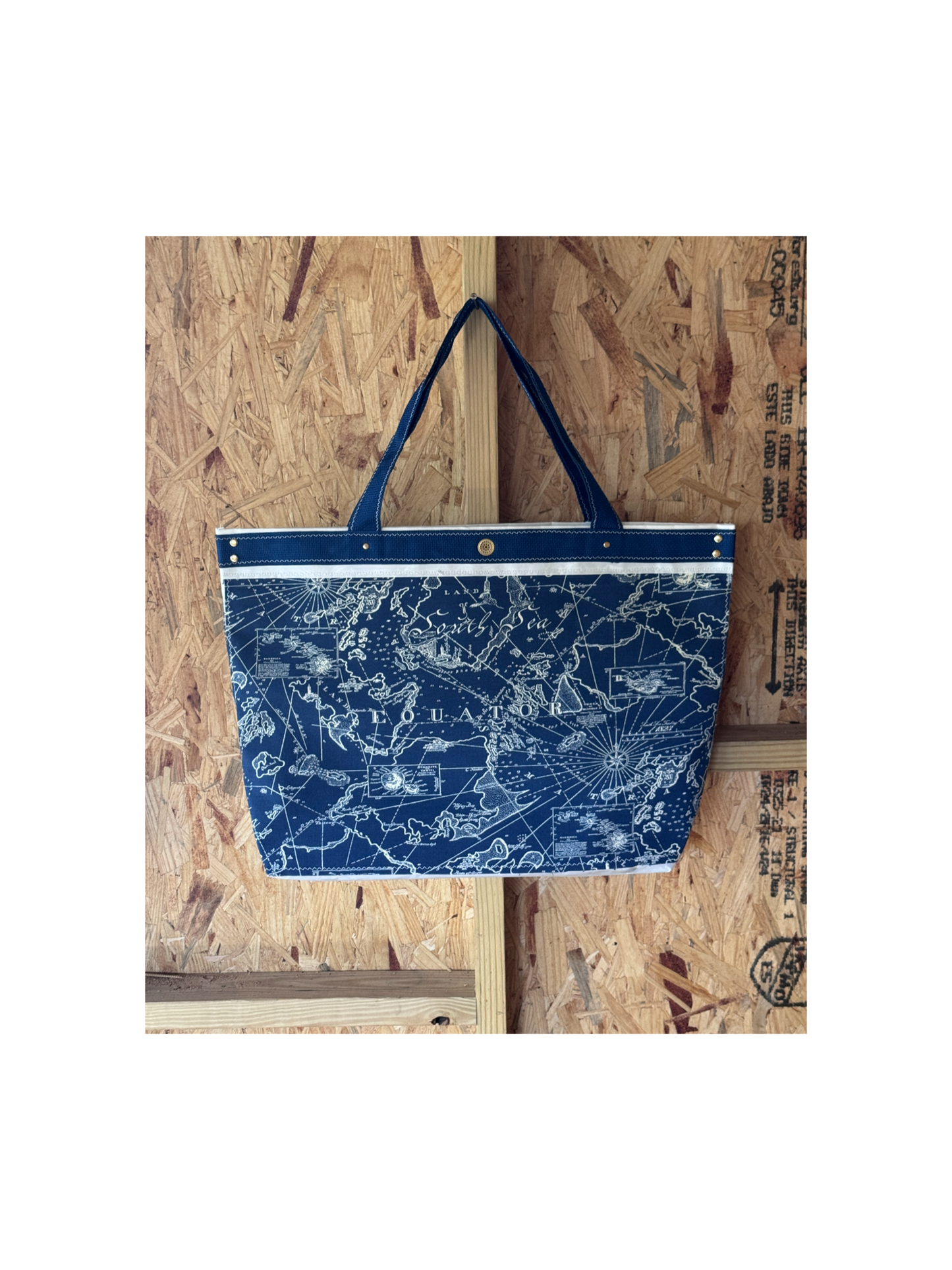The Classic Tote f(South Seas)