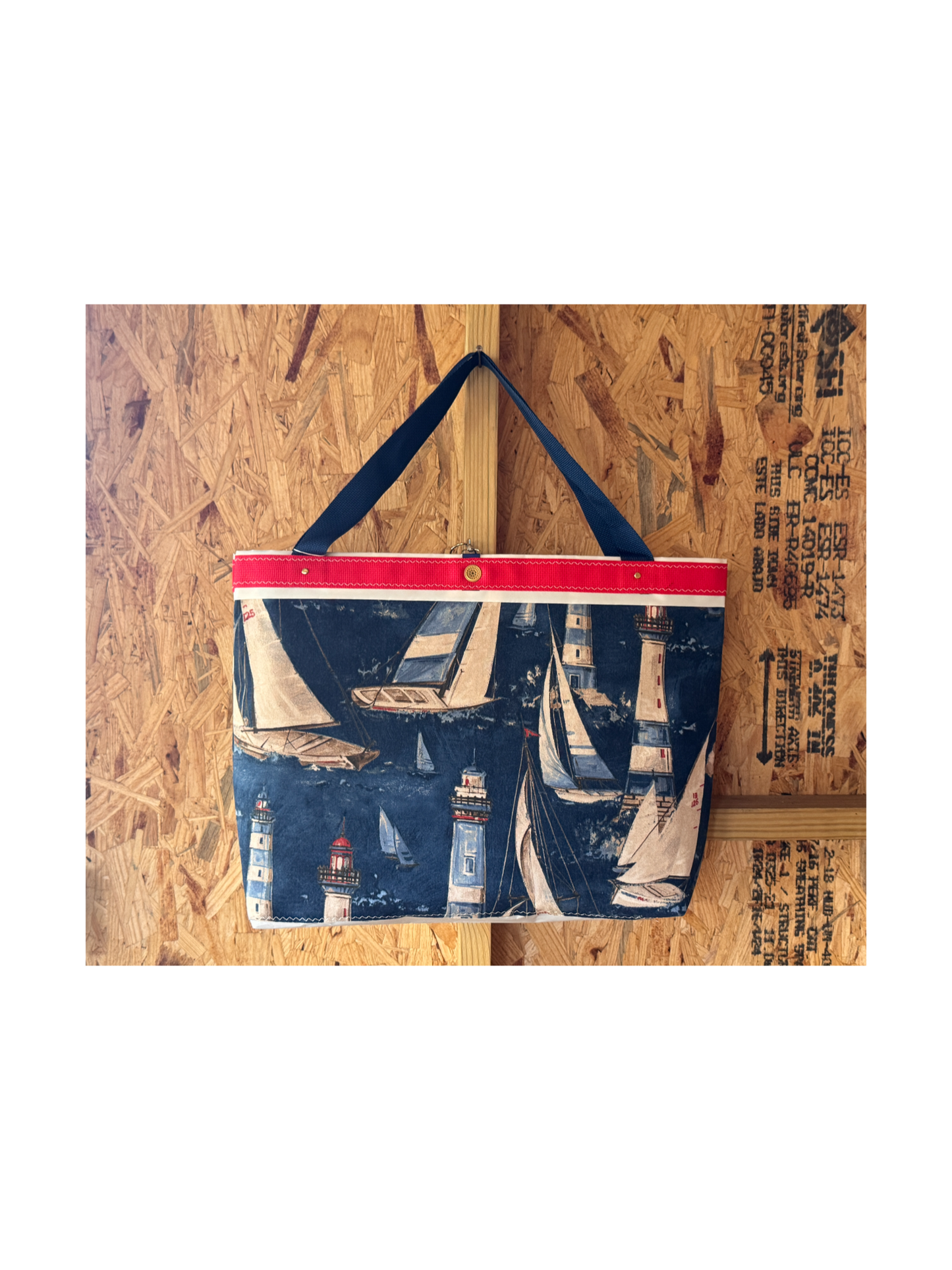 The Classic Tote (Sail Away)