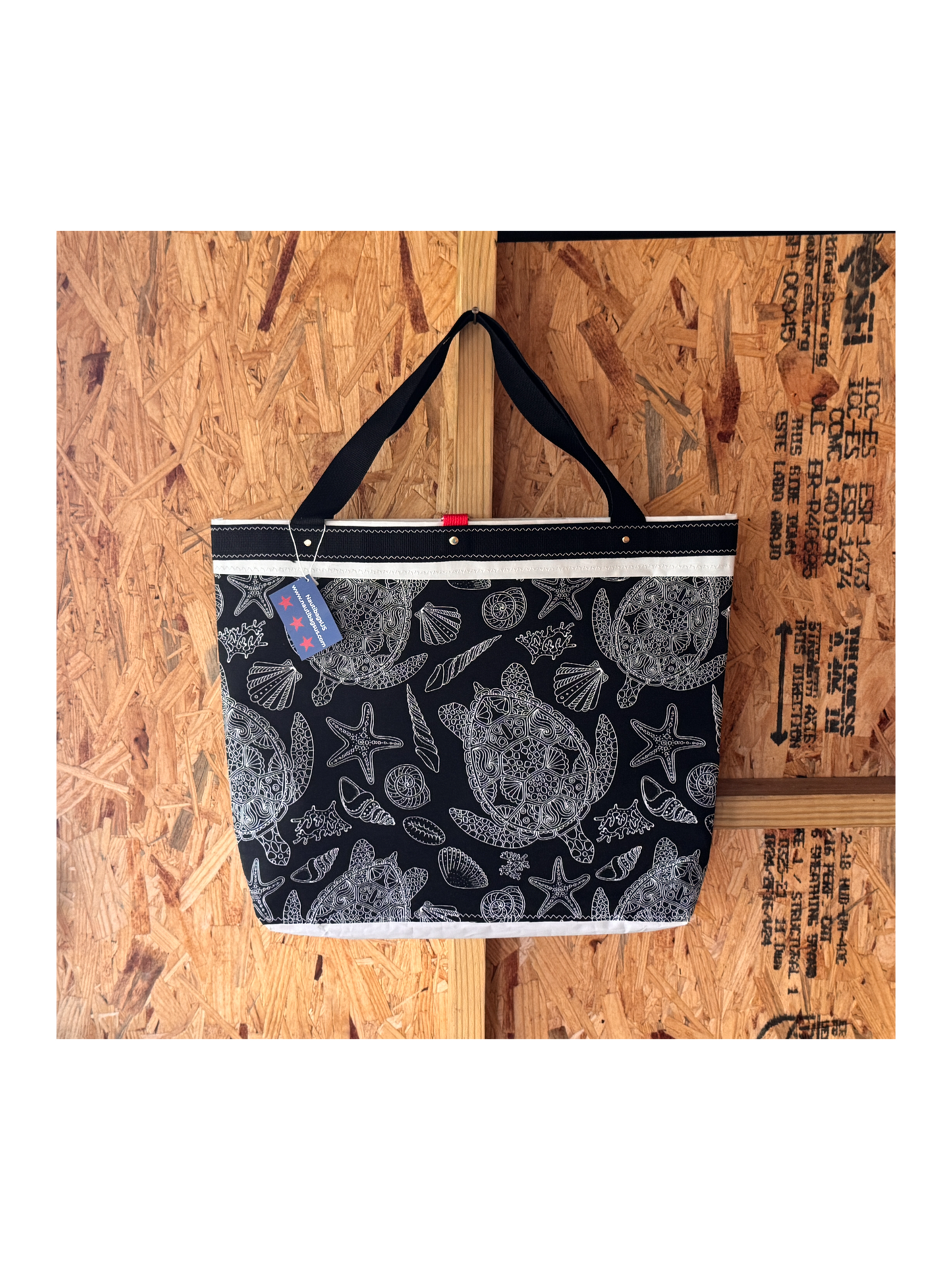 The Classic Tote  (Turtle Life)