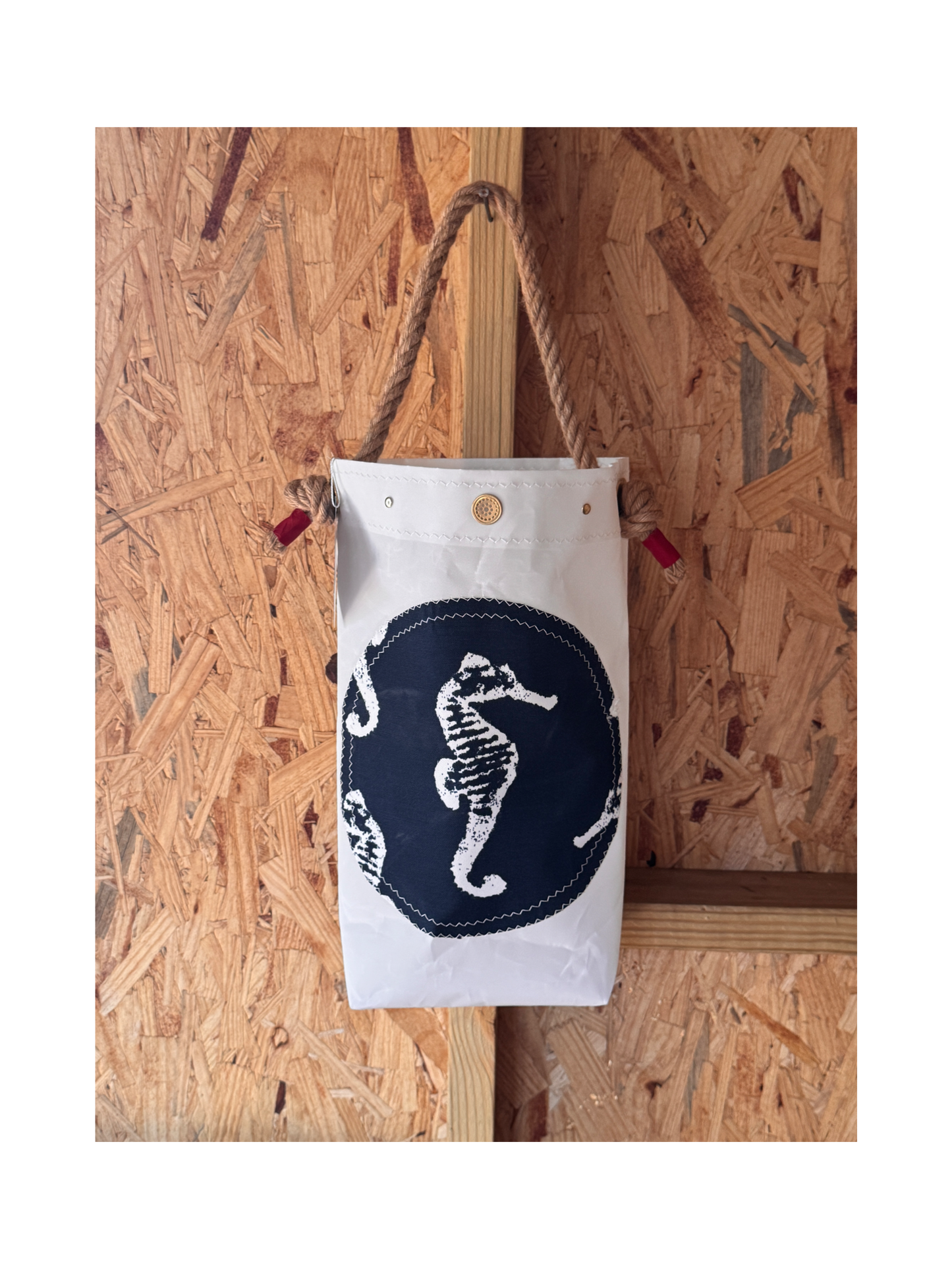 The Buoy Bucket - Seahorse