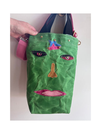 SKIPPER-ELLI Face Bag in Kelly Green