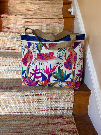 The Classic Tote (Cool Cats)