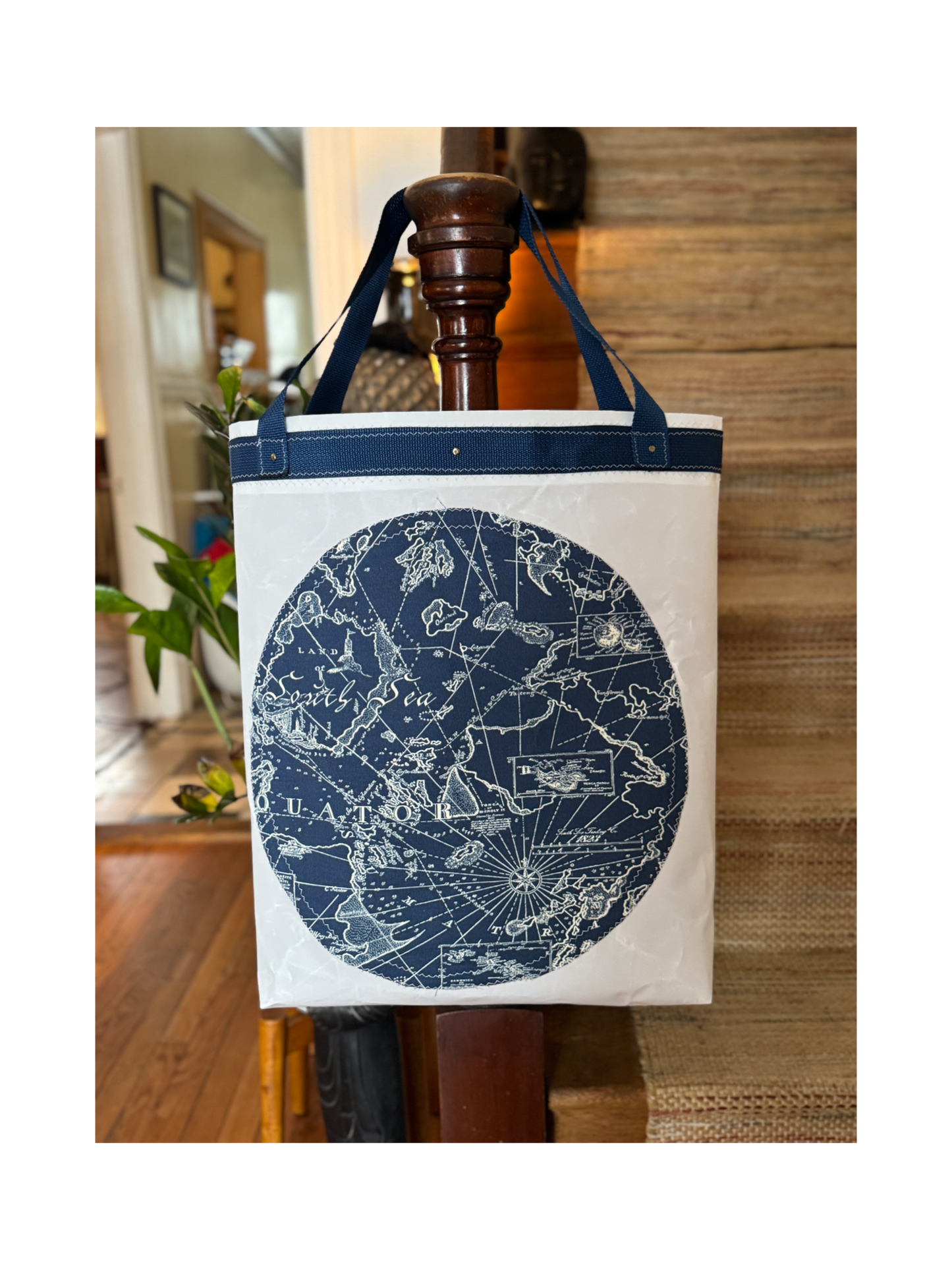 The Porthole Carryall