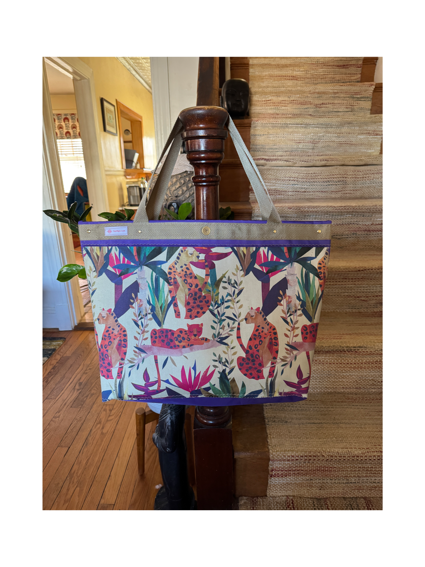 The Classic Tote  (Cool Cats)