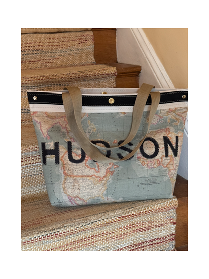 The Classic Tote - Hudson The Explorer