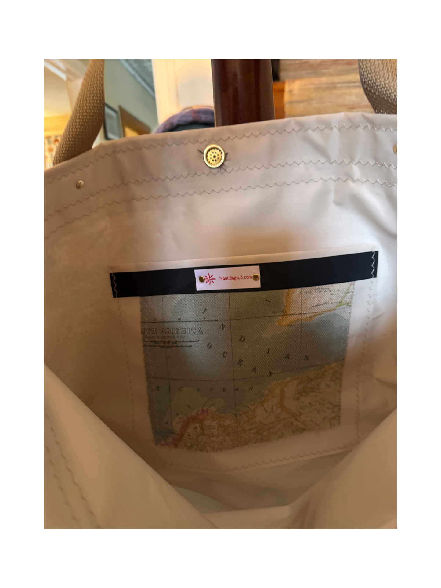 The Classic Tote - Hudson The Explorer